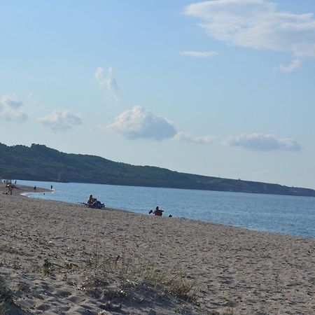 Miramare Struttura Sulla Spiaggia Platamona Exteriör bild