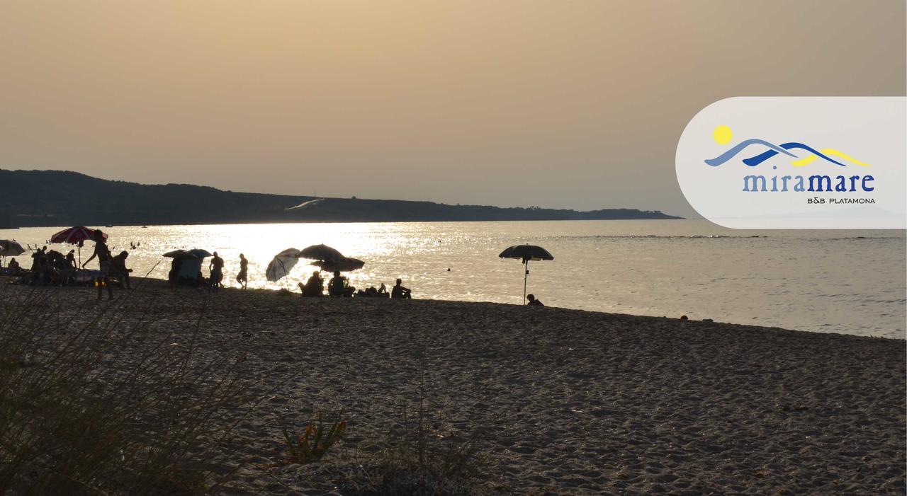 Miramare Struttura Sulla Spiaggia Platamona Exteriör bild
