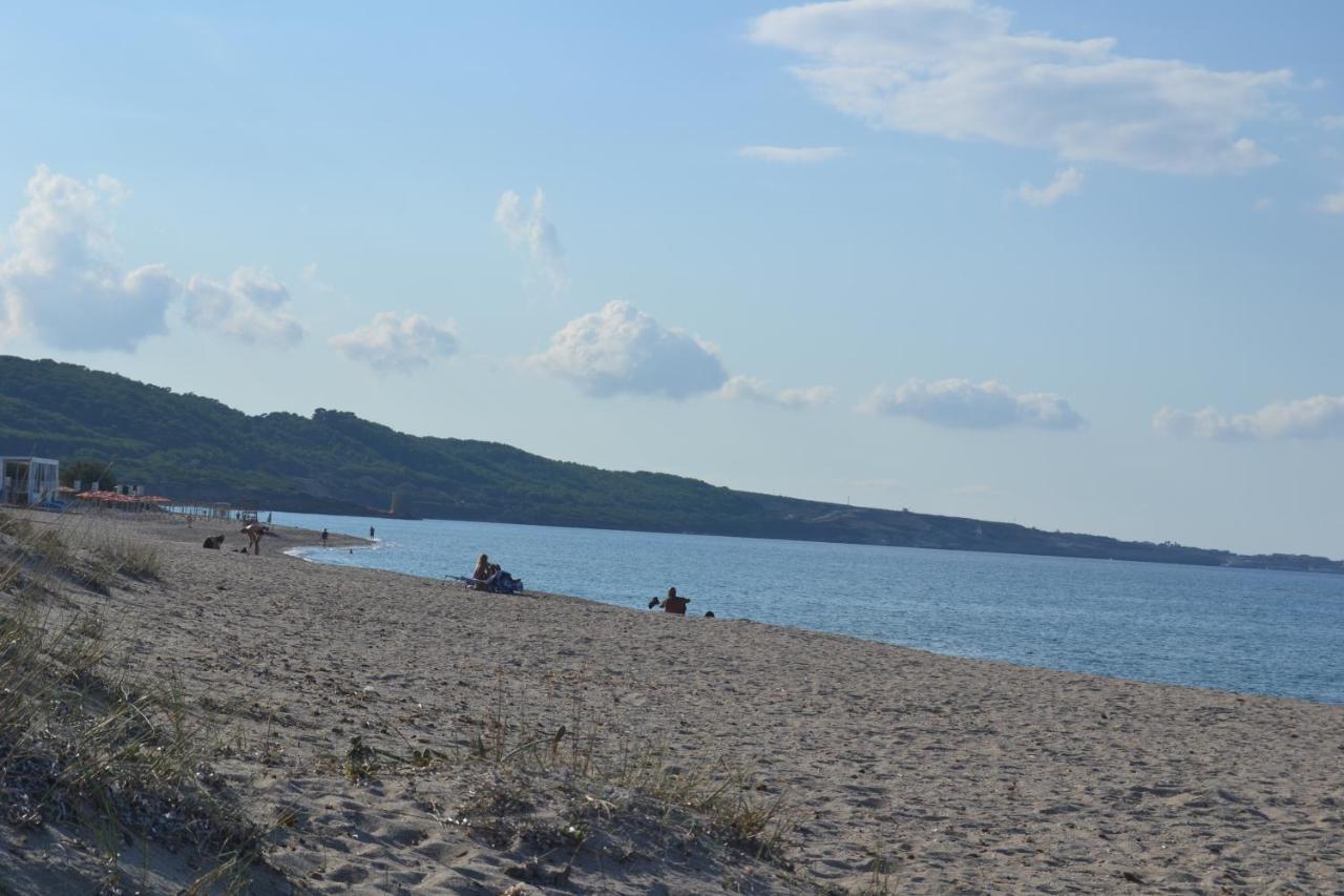 Miramare Struttura Sulla Spiaggia Platamona Exteriör bild